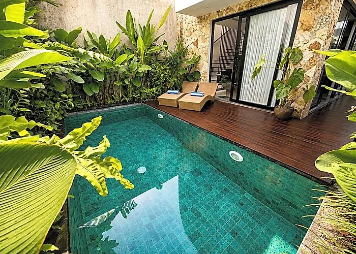 Floro Canggu By Uniquecations ホテル 4*
