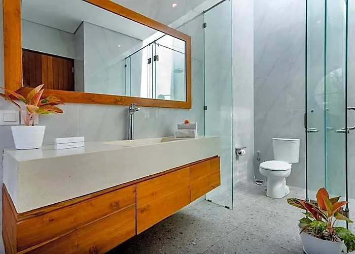 Hotel Floro Canggu By Dhananjaya Hospitality Munggu