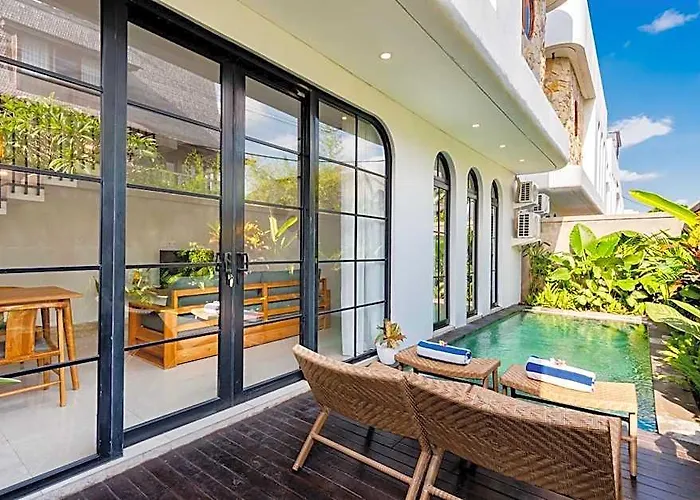 Floro Canggu By Dhananjaya Hospitality Hotel 4*