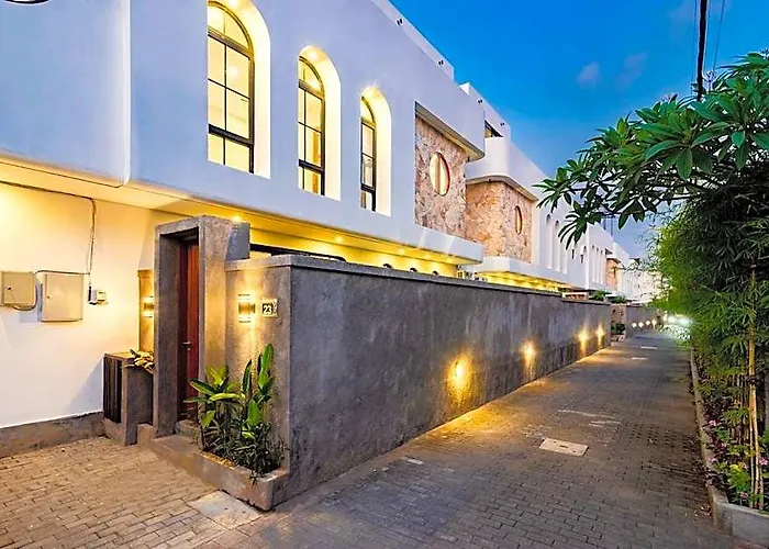 Floro Canggu By Dhananjaya Hospitality