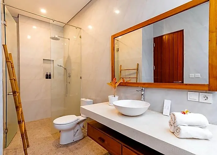 Hotel Floro Canggu By Dhananjaya Hospitality Munggu